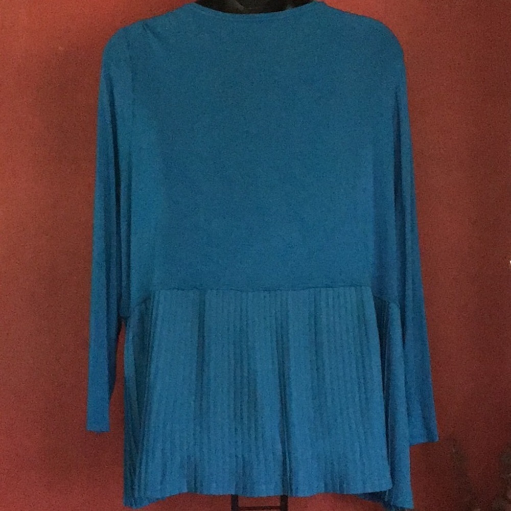 THE LIMITED COLLECTION PLEATED TOP SIZE 3X - Picture 3 of 3